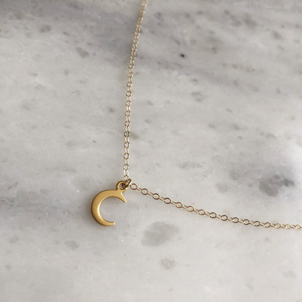 Moon Choker Necklace in 14k Gold